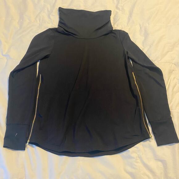 Betabrand Top Medium Black Turtleneck Stretch Gold Side Zip Detail Thumbholes - Picture 1 of 16